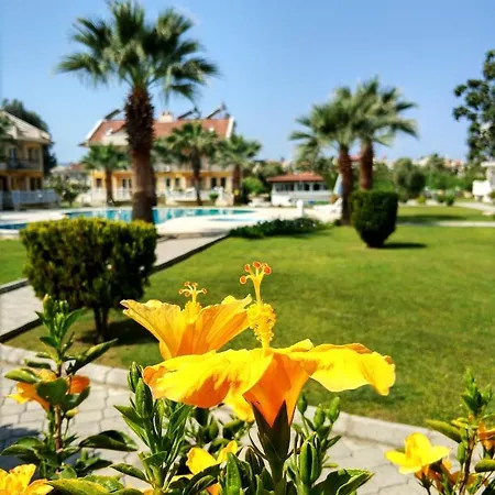 Beatiful With Two Pools And Garden Appartamento